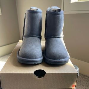 COPY - Uggs kids classic II gray